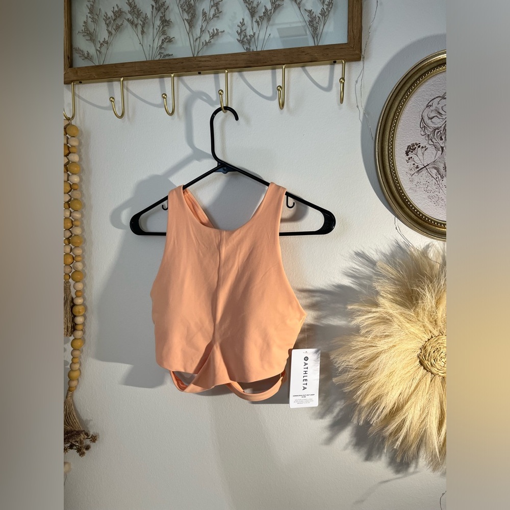 NWT Athelta conscious cut out crop D-DD cross cross design size small
